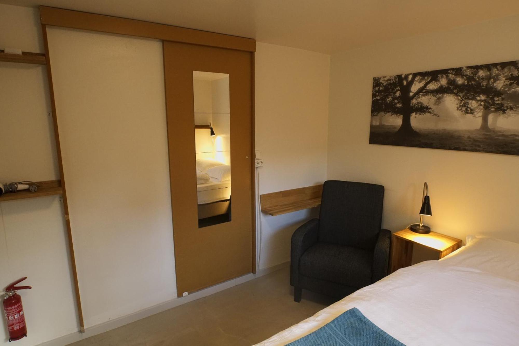 Main Street X-small, Ensuite Bathroom And Own Kitchen Lejlighed Reykjavík